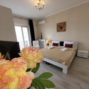 Anastasia Bratianu Apart 24B Beautiful View Self Check from 2 PM